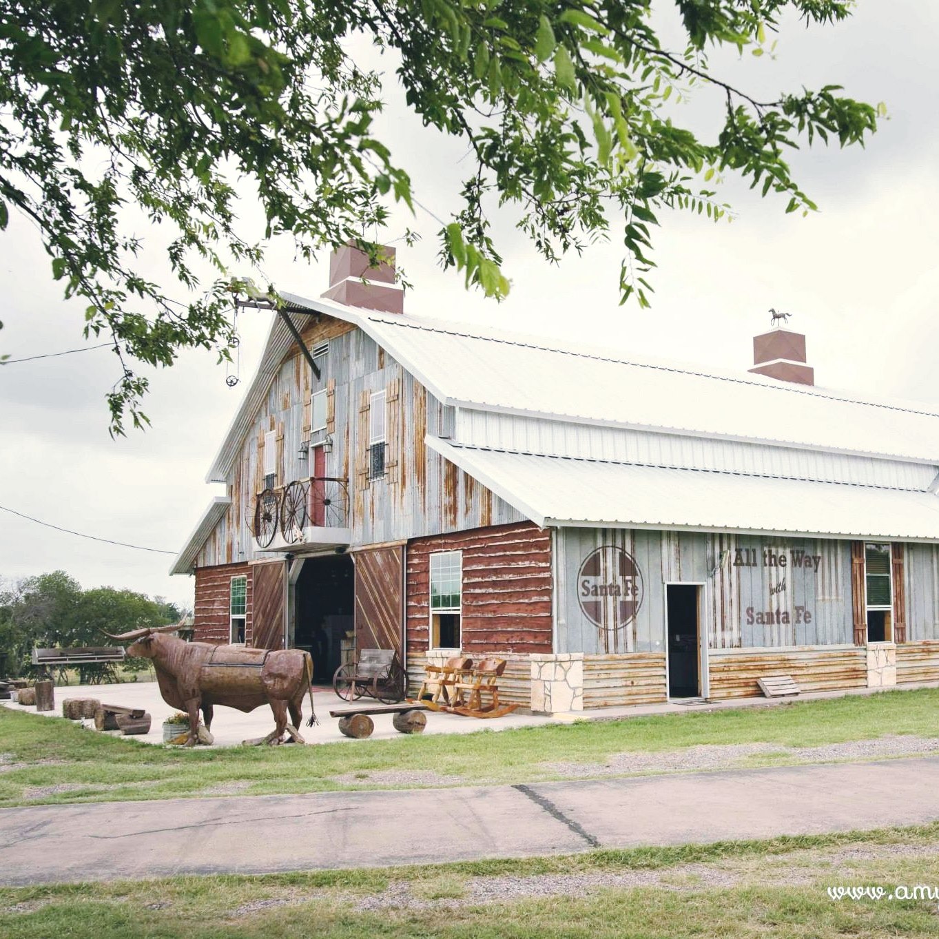 rustic barn venue